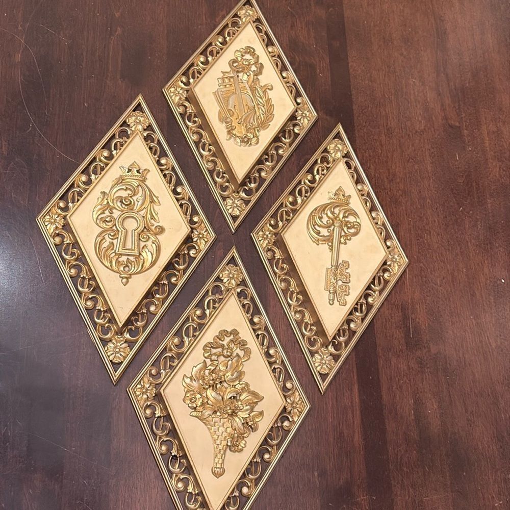 Vintage Hollywood Regency Diamond Shaped Wall Decor set of 4 by Syroco